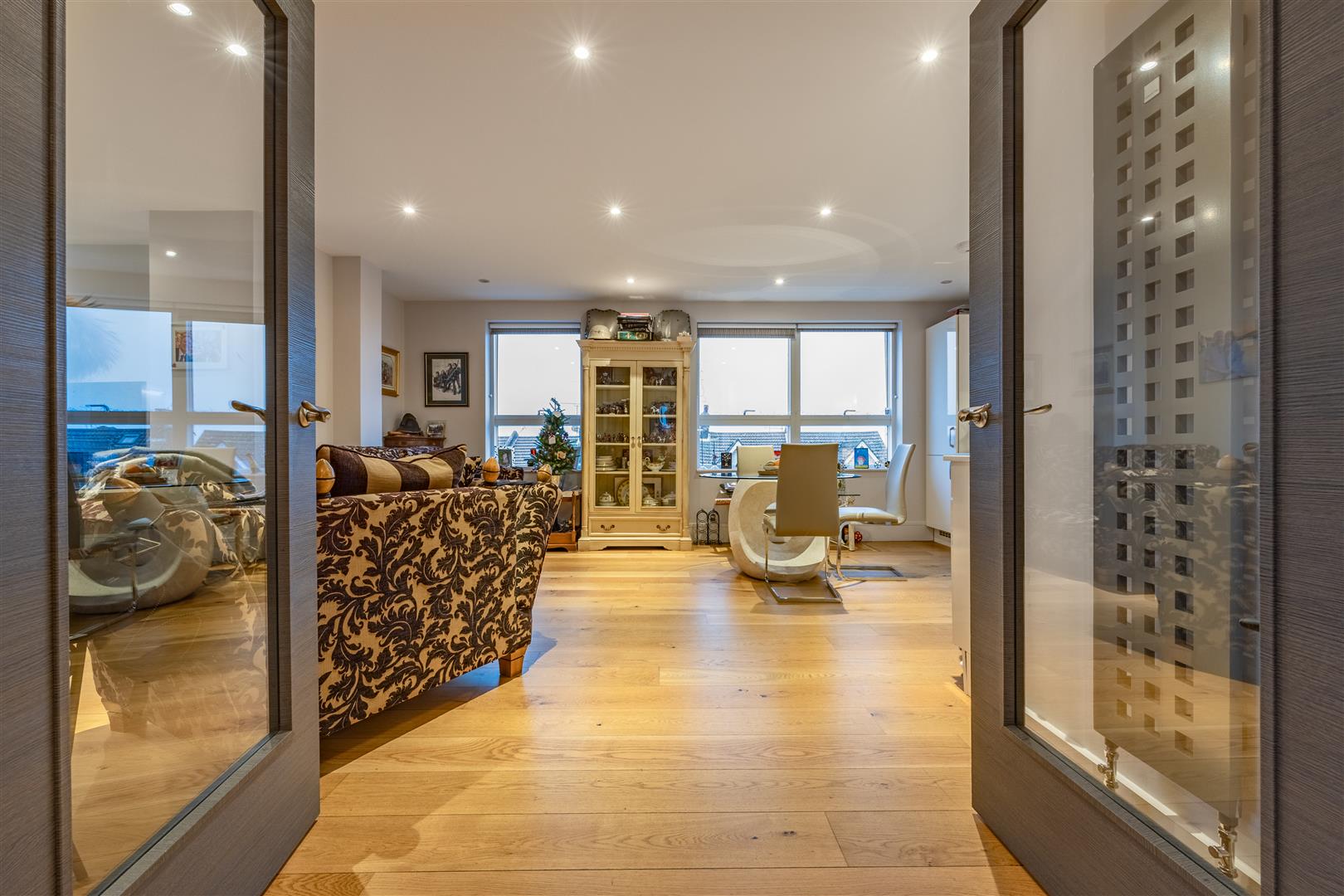 Living Room.jpg